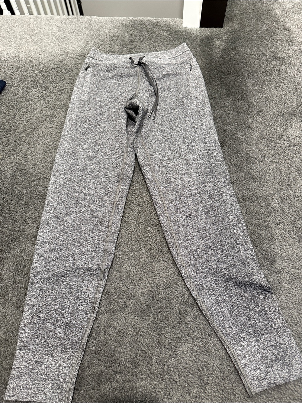 lululemon athletica Womans Gray Heather knit Joggers